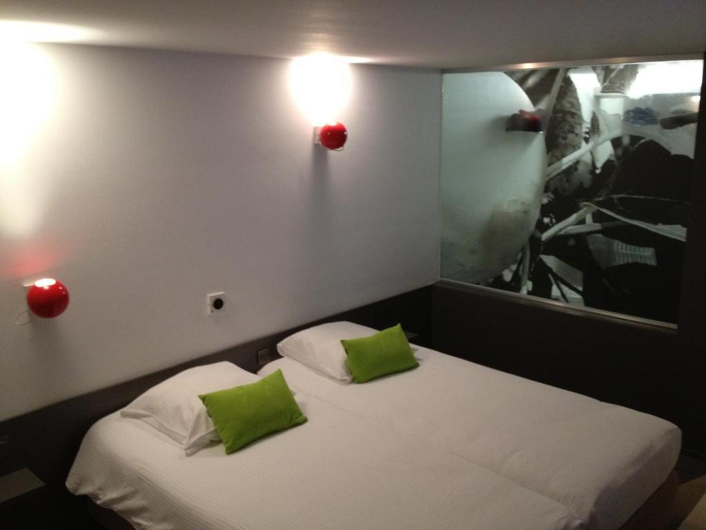 Hotel Corbie Geel Quarto foto
